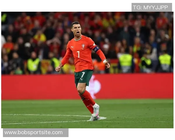 C罗强调世界杯成就不决定个人地位董方卓称国家队荣誉无可替代 C罗强调世界杯成就不决定个人地位董方卓称国家队荣誉无可替代