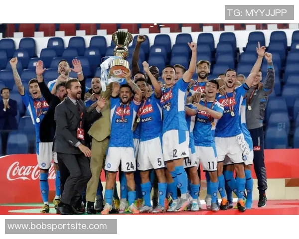 尤文那不勒斯争抢热那亚边卫库菲阿森纳可获转售分成