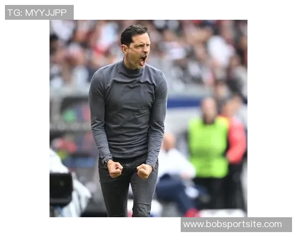 德天空报道法兰克福高层未考虑解雇托普默勒将失利责任归于球员表现