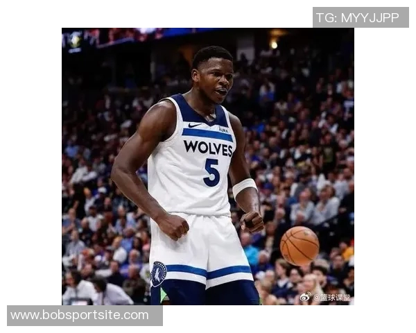 爱德华兹盛赞麦丹得分能力期待他发挥提升球队表现十倍 爱德华兹盛赞麦丹得分能力期待他发挥提升球队表现十倍