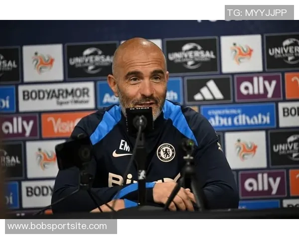 切尔西十人应战顽强逼平阿森纳马雷斯卡展现卓越指挥才能 切尔西十人应战顽强逼平阿森纳马雷斯卡展现卓越指挥才能